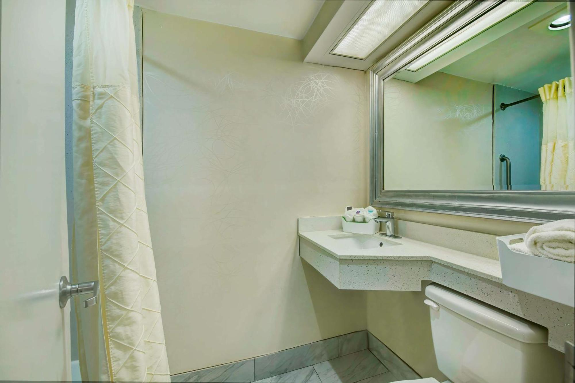 6 Atlanta, Ga - Midtown Motel